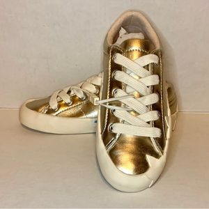 NWT ZARA GOLD SNEAKERS